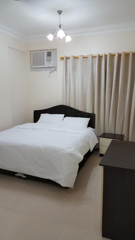 Golden Seasons Furnished Apartment Salalah Esterno foto